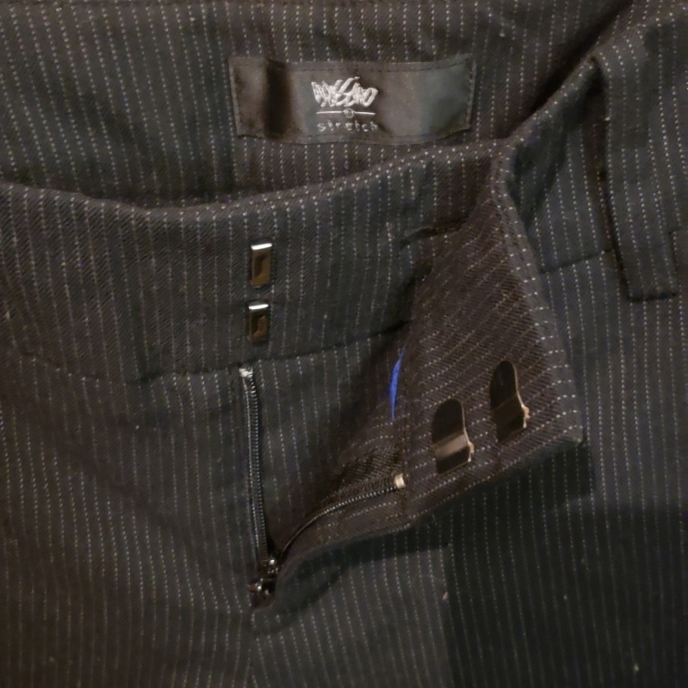 Mossimo, black with grey pin stripes, straight leg boot cut, size 4